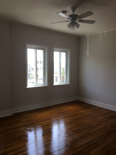 Building Photo - 1759 Hillhurst Ave