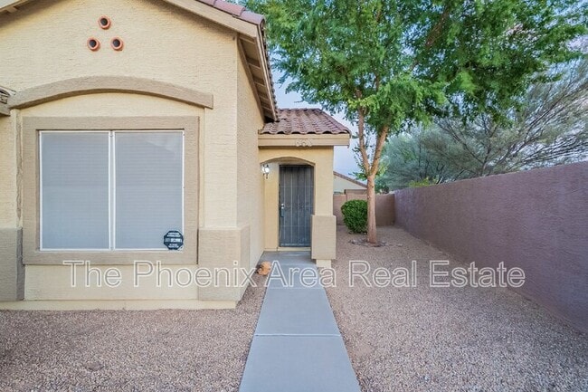 Building Photo - 663 S Colonial Ct