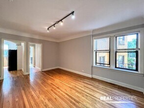 Building Photo - 0 bedroom in CHICAGO IL 60647