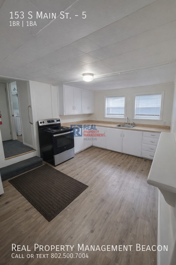 Building Photo - 153 S Main St