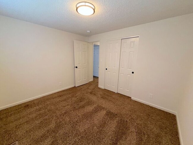 Building Photo - NW Reno Single Story House - 2 Car Garage/Fully Landscaped Yard