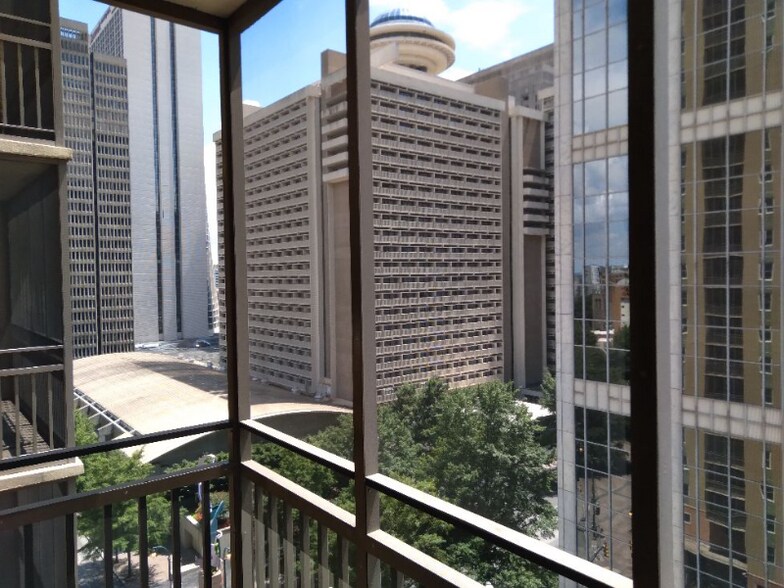 Building Photo - 300 Peachtree St NE
