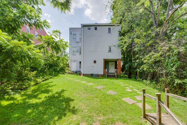 Building Photo - shad3162-3164