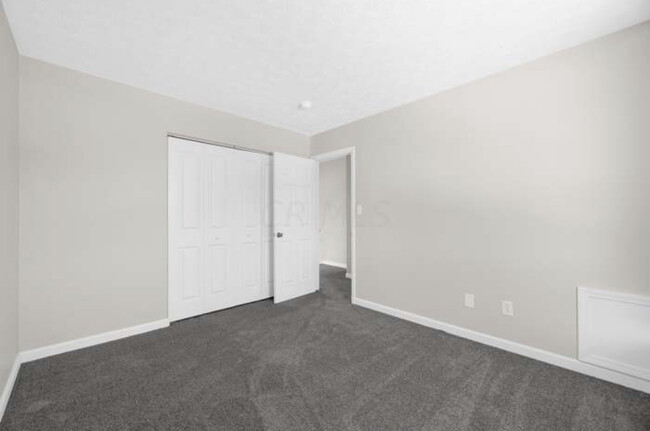 Building Photo - 2194 Rotunda Dr