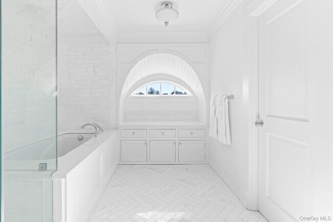 Building Photo - 17 Ludlow Ln