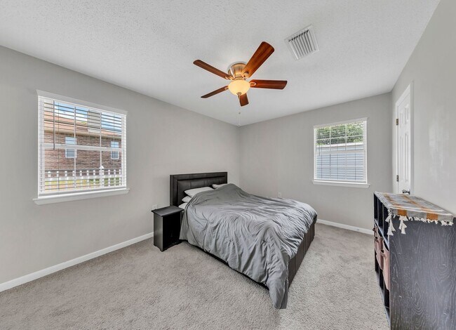 Building Photo - Beautiful 3 Bedroom in Fort Walton Beach