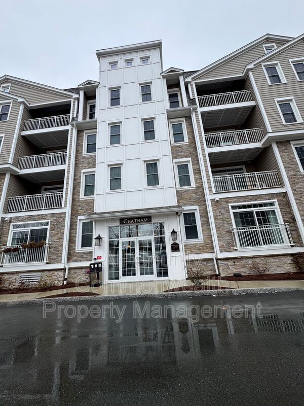 Building Photo - 320 Middlesex Ave