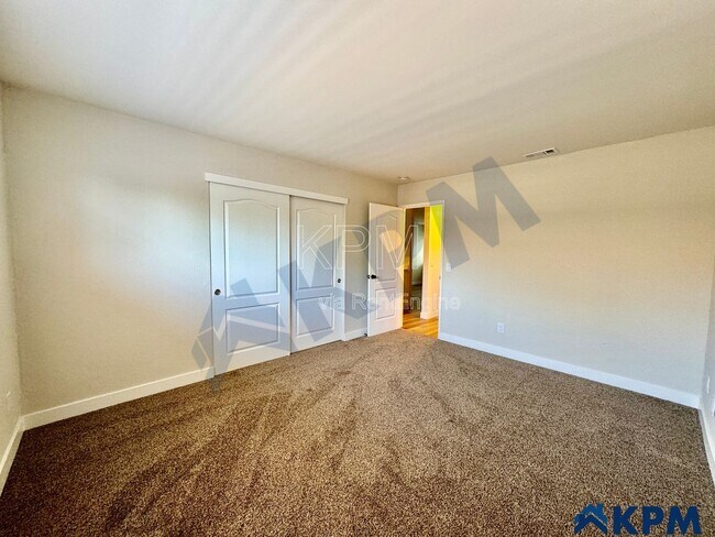 Building Photo - 7355 Kelley Dr