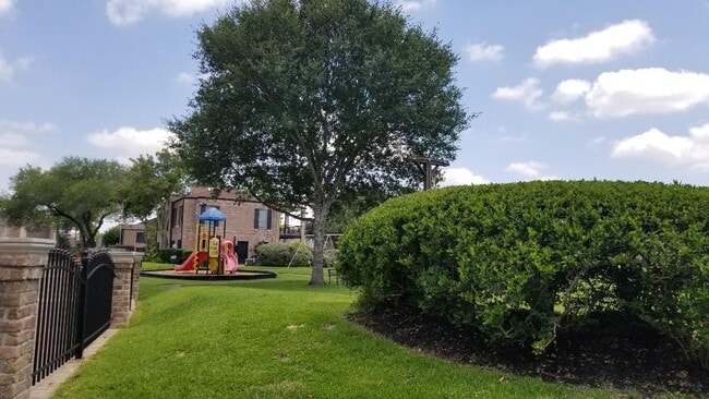 Primary Photo - 8314 Nairn St