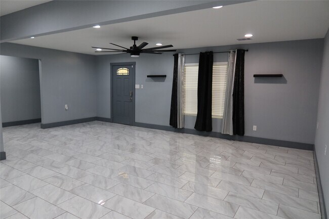 Building Photo - 13121 Unison Rd