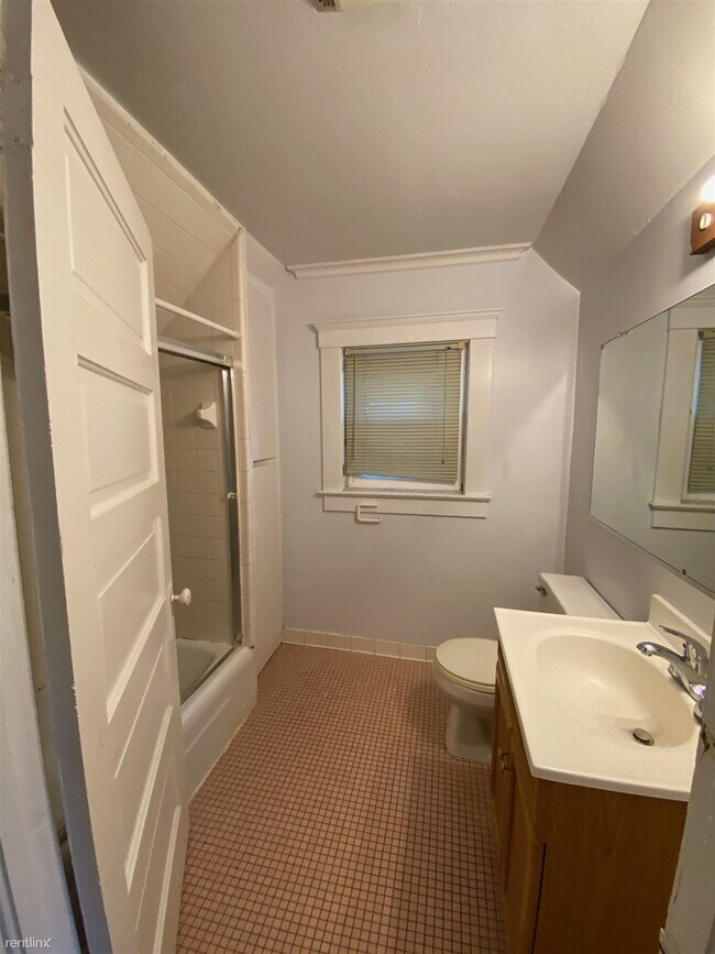 Building Photo - 6 br, 3 bath House - 1328 Forest Court