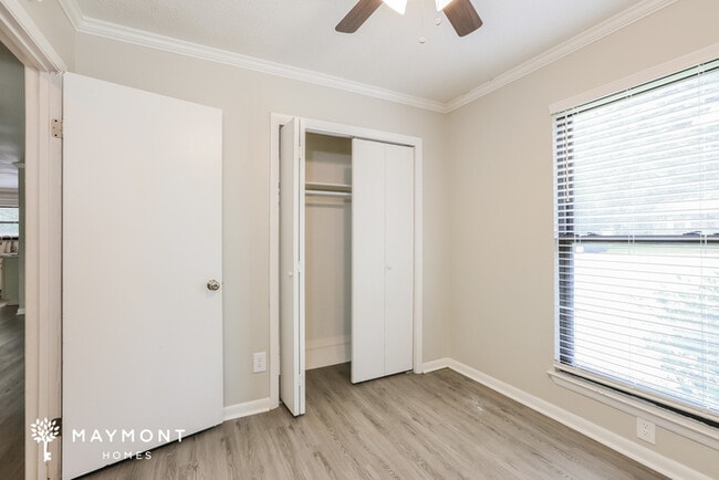 Building Photo - 10501 Laddie Dr