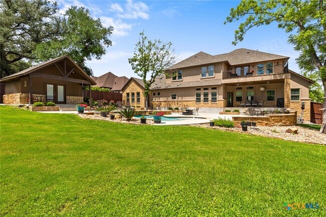 Building Photo - 1605 Alta Vista Loop