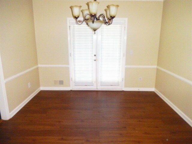 Building Photo - 1302 Hadaway Trail NE