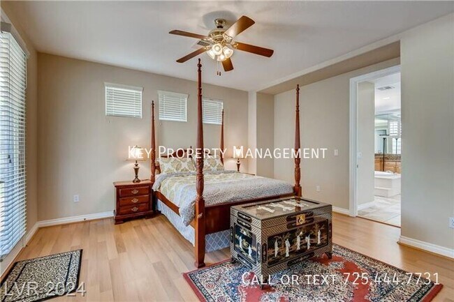 Building Photo - FULLY FURNISHED 5 BEDROOM + DEN HOME WITH ...