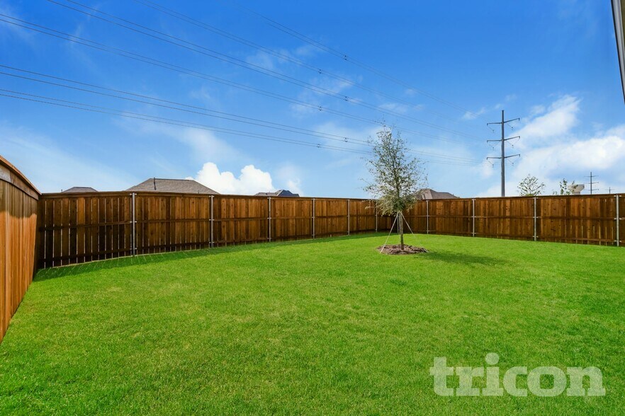 Building Photo - 8101 Howell Oak Dr