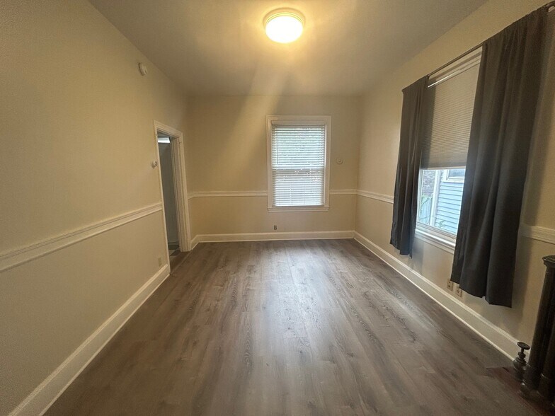 Building Photo - 126 Spring St