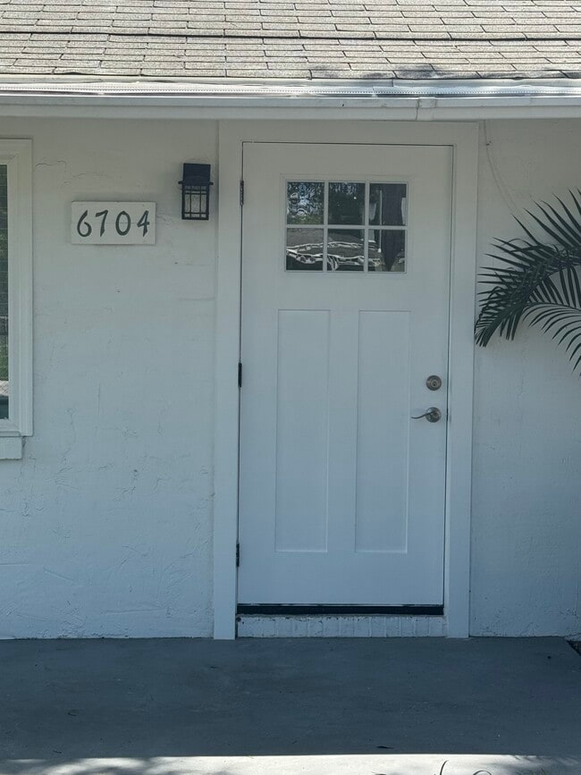 Building Photo - 6704 S Faul St