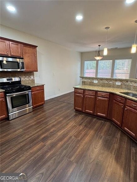 Building Photo - 1075 Harvest Brook Dr NE