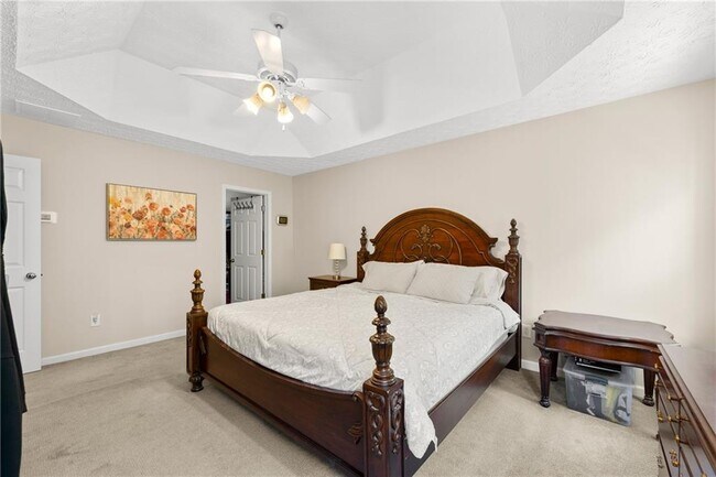 Building Photo - 3751 Roxfield Dr NE