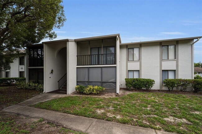 Building Photo - 2687 Pine Ridge Way S