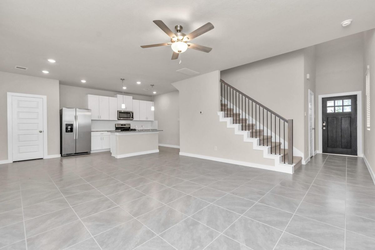 Building Photo - 17407 Bluemink Ln