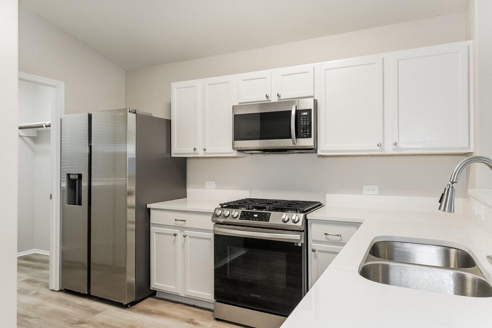 Building Photo - 8215 Radial Ct