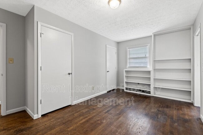 Building Photo - 228 Kenlock Dr