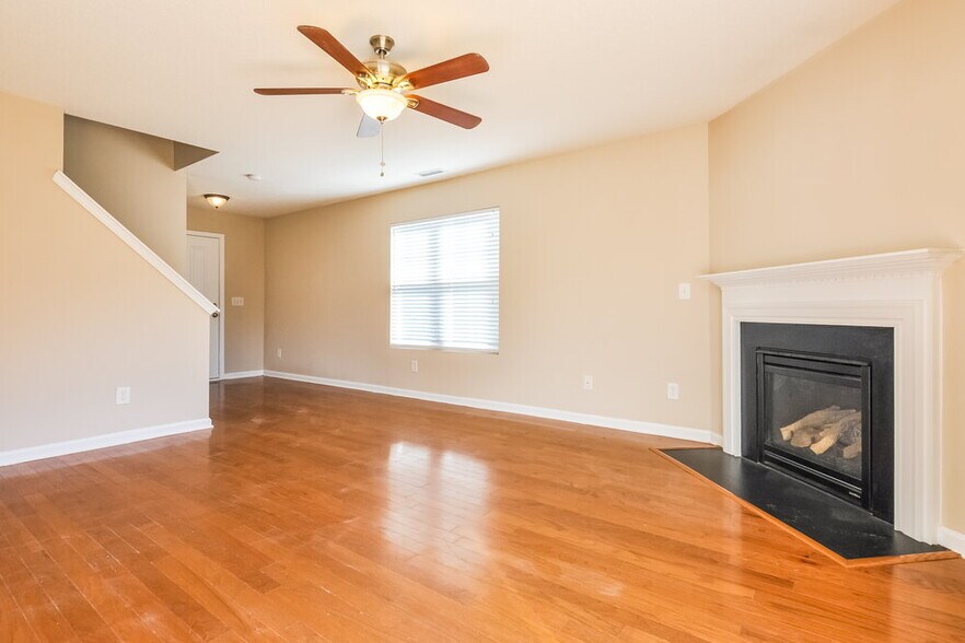 Building Photo - 63 Brookhaven Dr