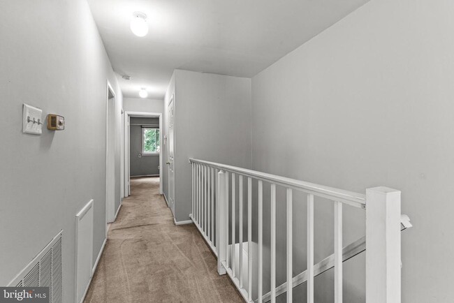 Building Photo - 105 Mulberry Cove