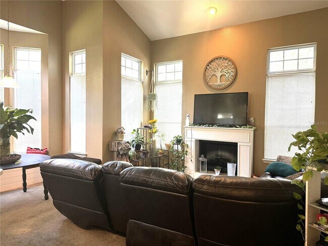 Building Photo - 1101 Vintage Village Ln