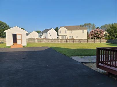 Building Photo - 11400 Caruthers Way