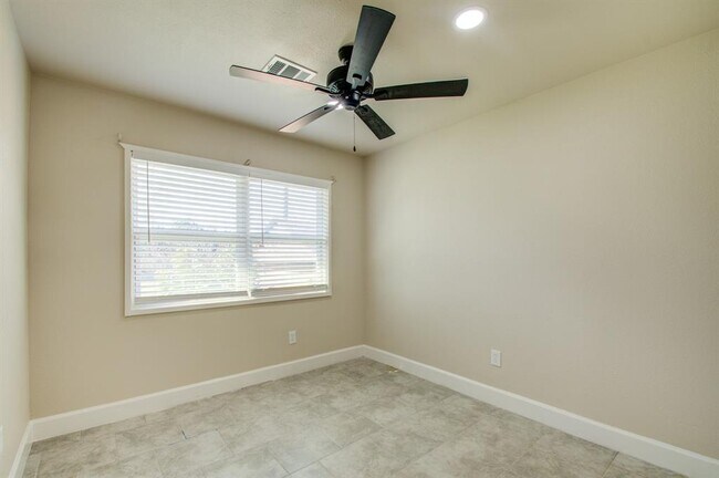 Building Photo - 13502 Townwood Dr