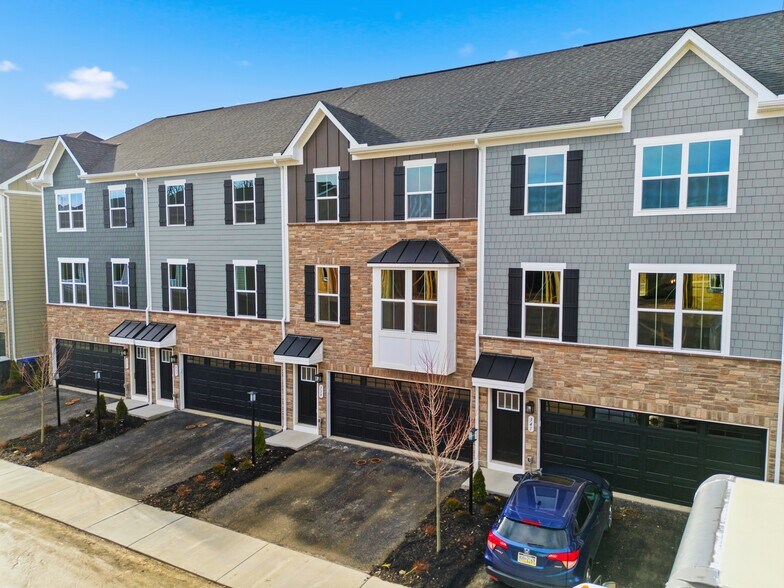 Building Photo - 339 Telluride Ln