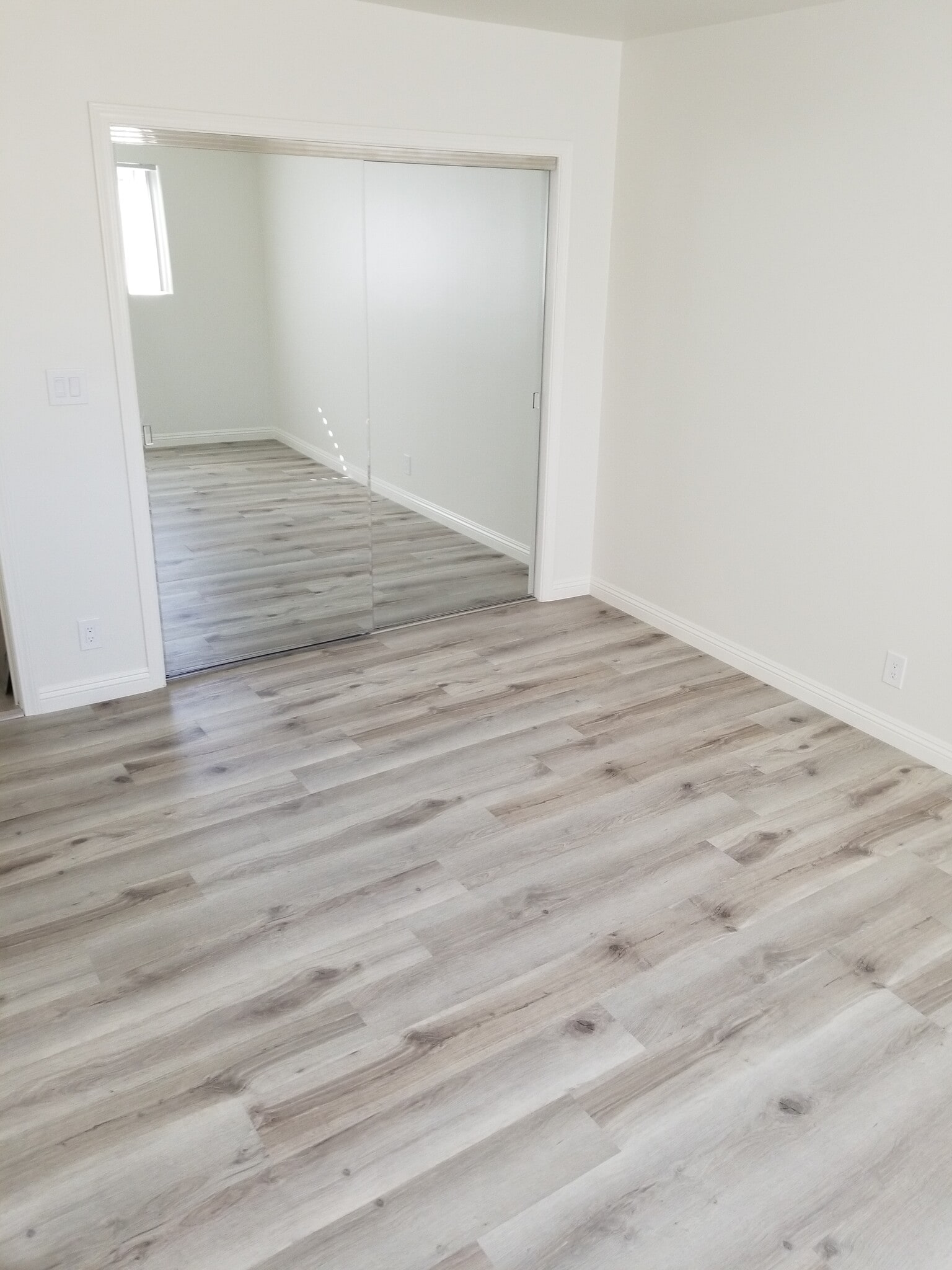 Building Photo - 1430 Amherst Ave