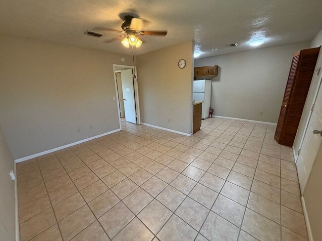 Building Photo - 600 N Bob Little Rd