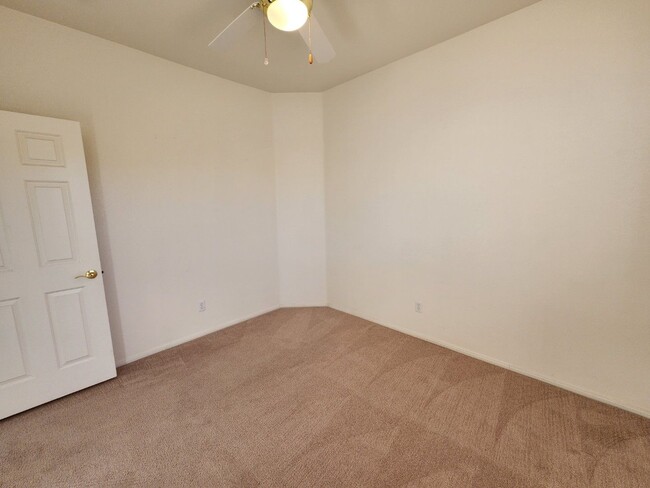 Building Photo - Charming Single-Story Pulte Home in a corner lot. 0