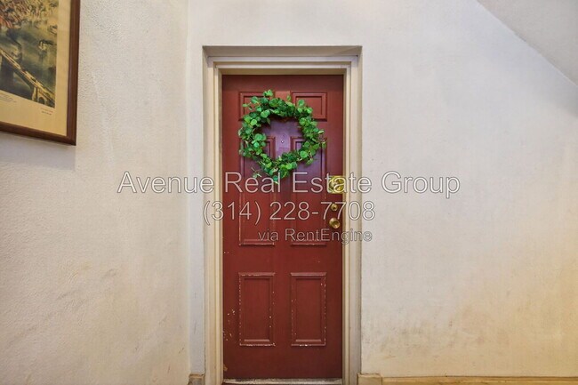 Building Photo - 5559 Pershing Ave
