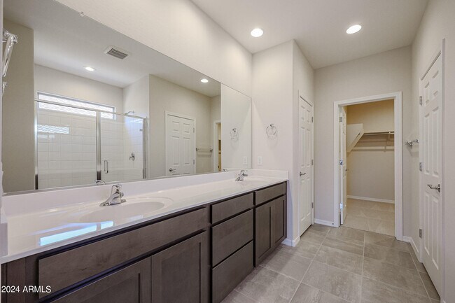Building Photo - 17684 W Encinas Ln