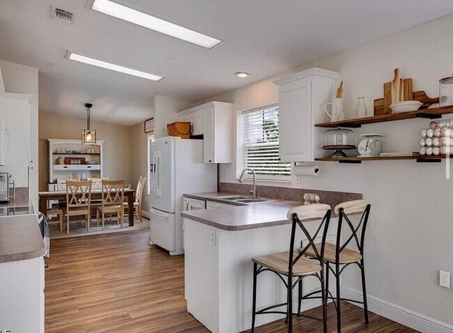 Building Photo - 2040 S Montana Cir