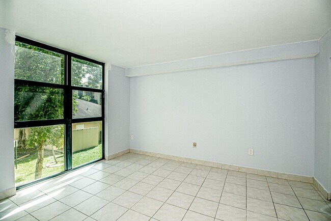 Building Photo - 11780 SW 18th St