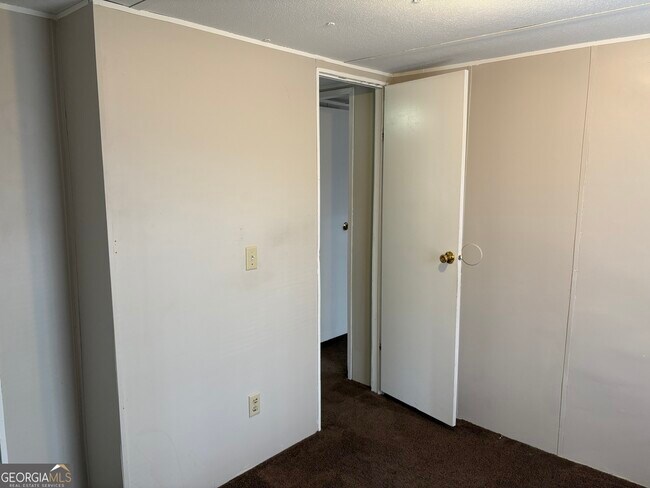 Building Photo - 877 Gadwall Court