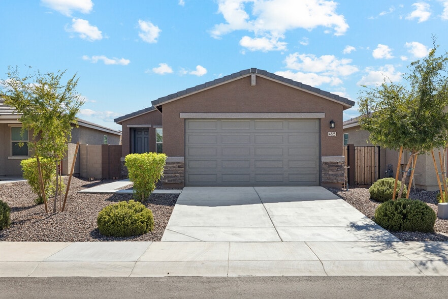 Primary Photo - 4325 W Allen St