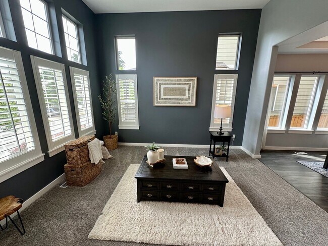 Building Photo - Charming 6 beds 2.5 bath house in Bothell!