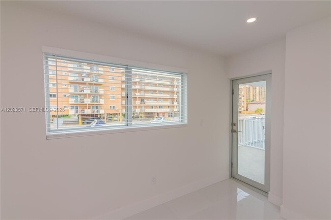 Building Photo - 3755 NE 167th St
