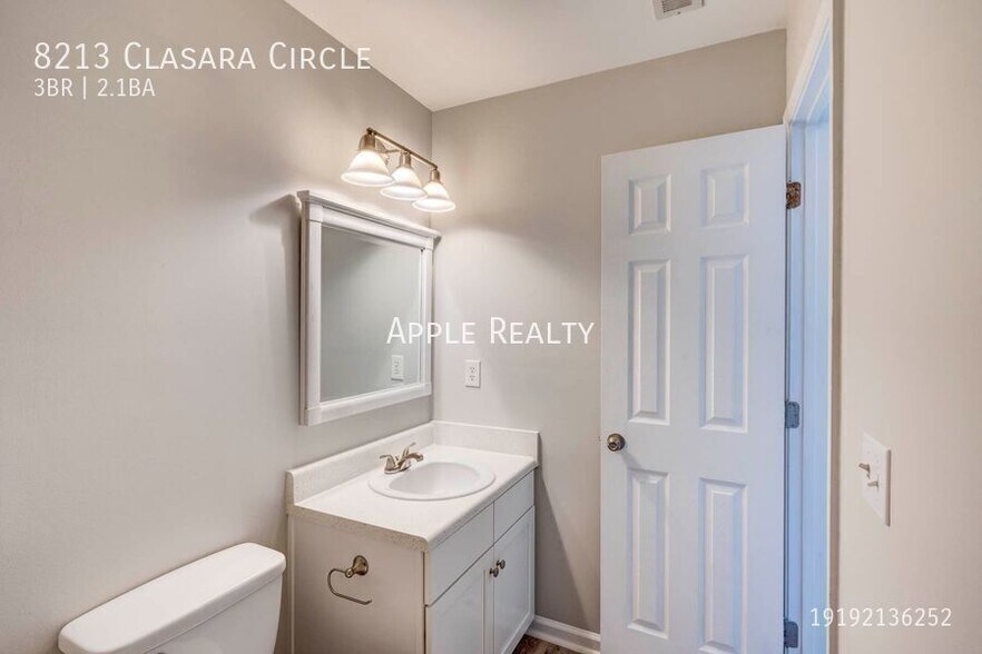 Building Photo - 8213 Clasara Cir