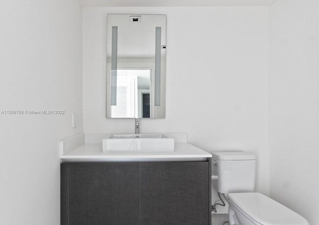1.5 Bathroom - 1451 Brickell Ave