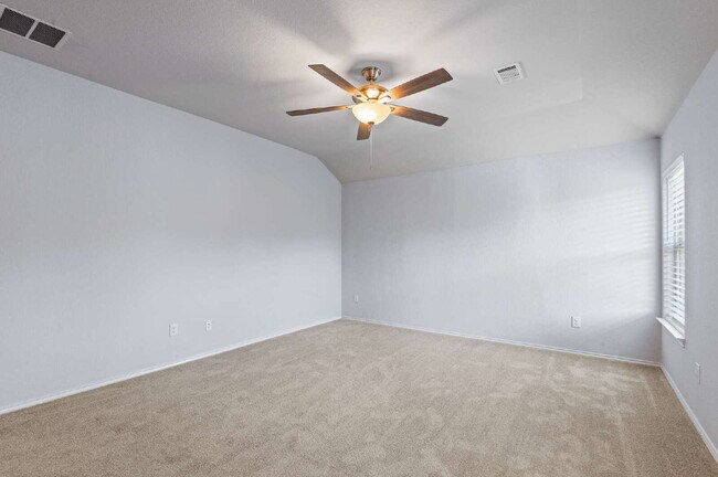 Building Photo - 2024 Cedar Tree Ct