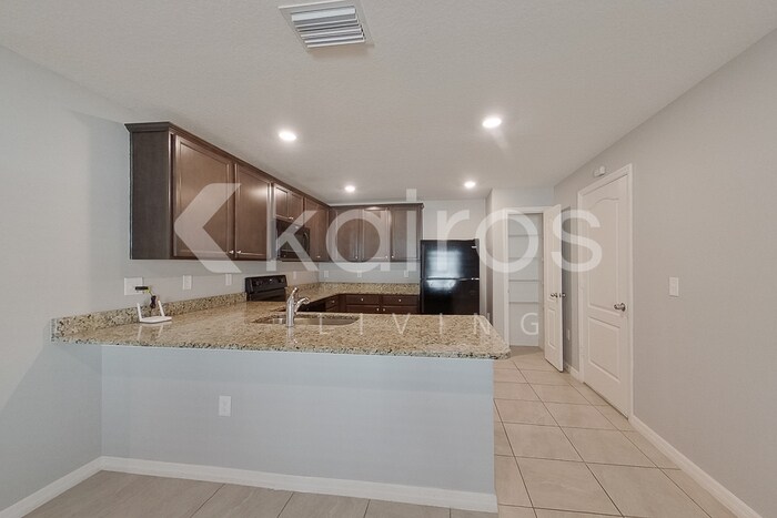 Building Photo - 8460 Indian Laurel Ln