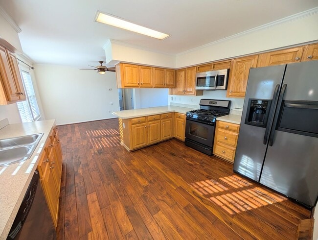 Building Photo - 5281 Barham Rd